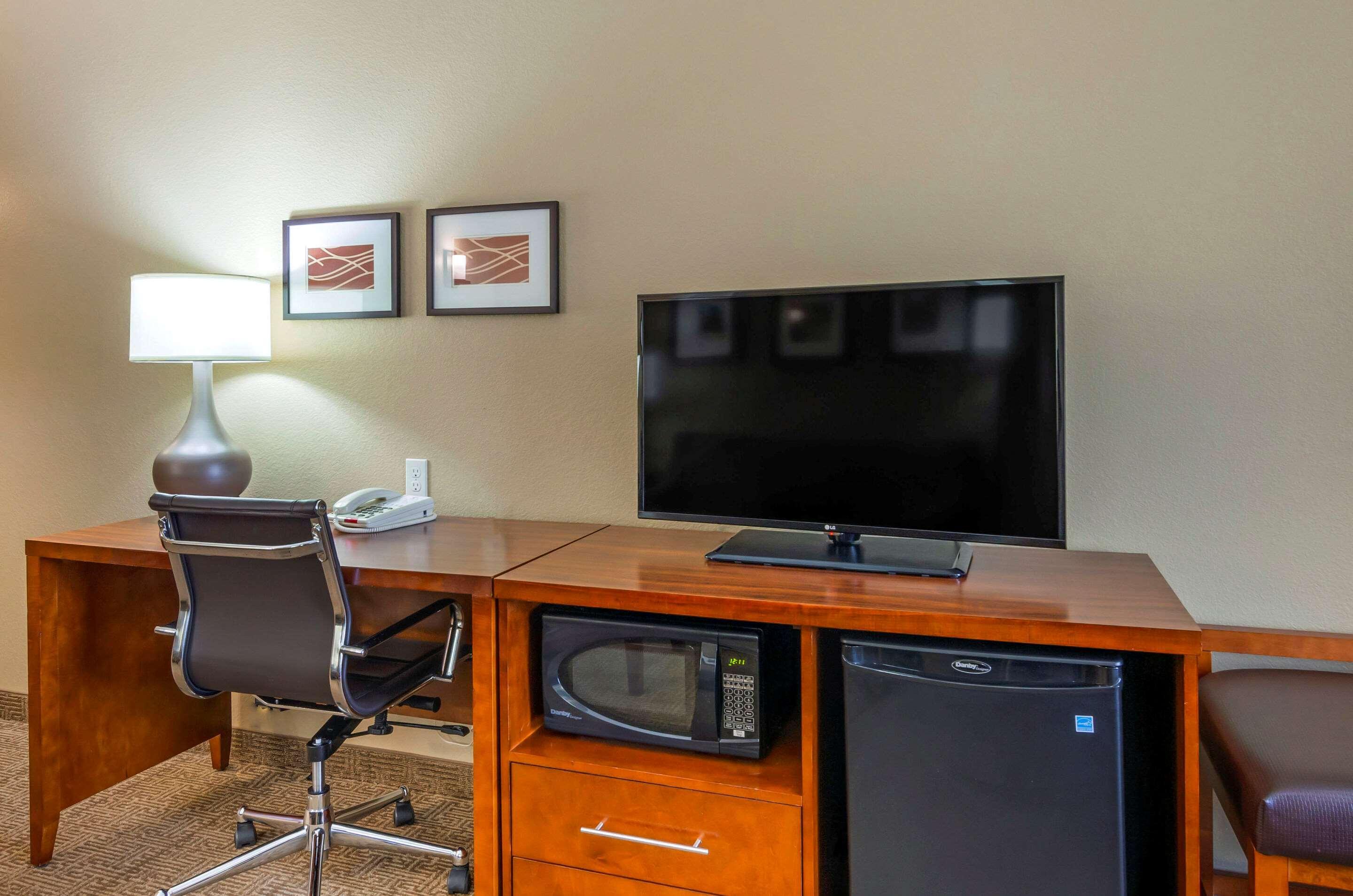 Comfort & Airport - Area Hotel Lynchburg