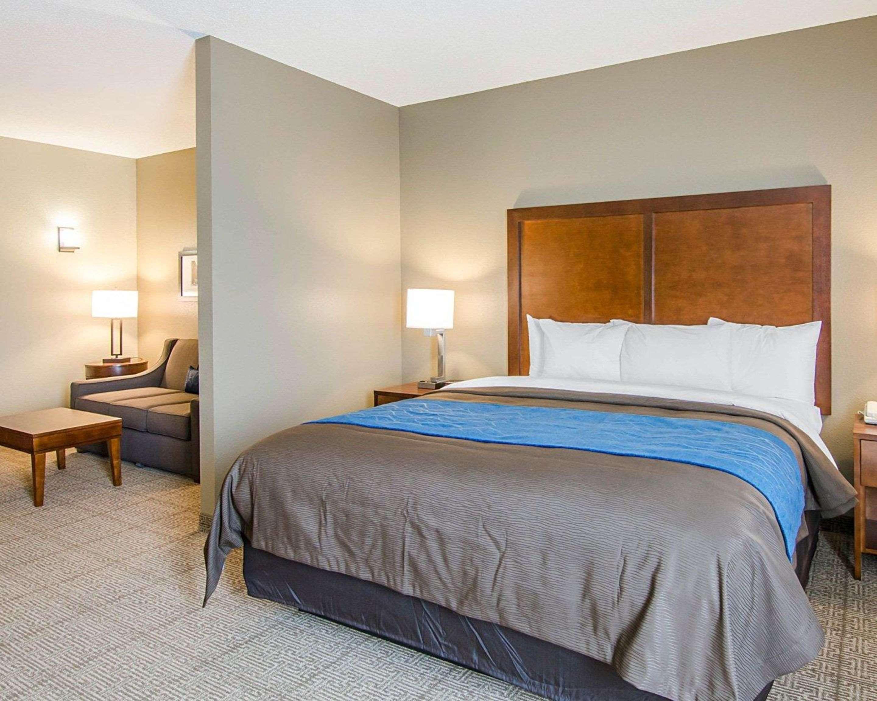 Hotel Comfort & Airport - Area 3*