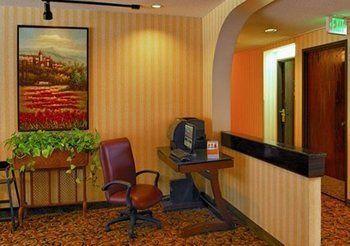 Comfort & Airport - Area 3* Lynchburg
